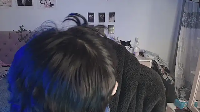 2cyboy  online show from 26, 9, 2025