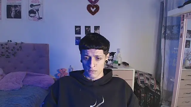 2cyboy  online show from 1, 10, 2025