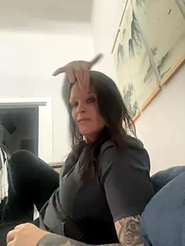 Snapshot of sinfful-secrets@xh chatting on 22, 10, 2025 sinfful-secretsxh online show from 22, 10, 2025