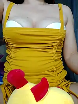 Snapshot of YuchengLy chatting on 26, 10, 2025 YuchengLy online show from 26, 10, 2025