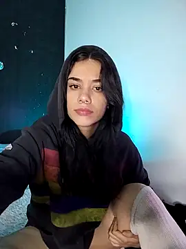 emmii cute online show from 8, 10, 2025