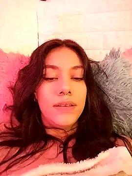 emmii cute online show from 5, 11, 2025