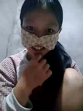 Lilyy-y online show from 2, 11, 2025