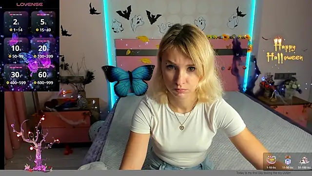 Snapshot of MeryMidnight chatting on 27, 10, 2025 MeryMidnight online show from 27, 10, 2025