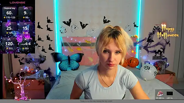 Snapshot of MeryMidnight chatting on 29, 10, 2025 MeryMidnight online show from 29, 10, 2025