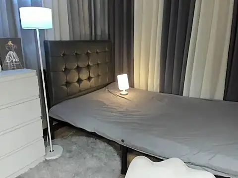 Snapshot of Blaire_Samantha chatting on 10, 11, 2025 Blaire Samantha online show from 10, 11, 2025