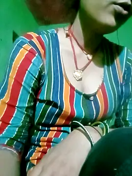 Hot-yuo84 online show from 31, 10, 2025