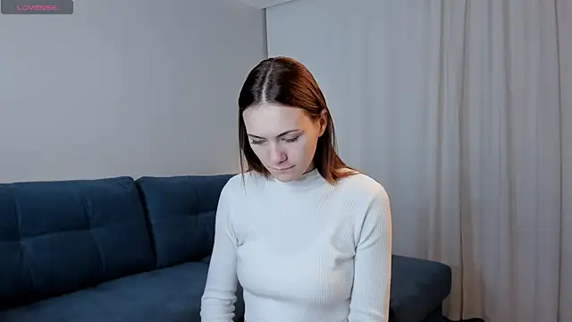 SirenaOstrem online show from 16, 10, 2025