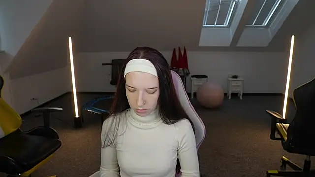  Lili 054 online show from 5, 11, 2025