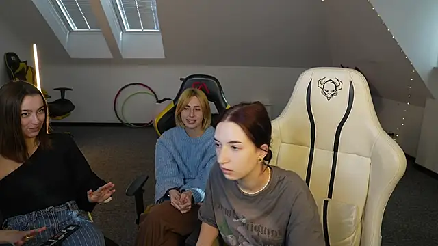  Lili 054 online show from 19, 11, 2025