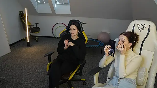  Lili 054 online show from 20, 11, 2025