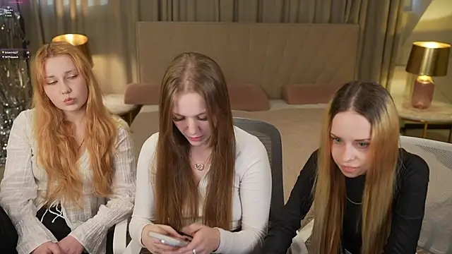 Ella 054 online show from 13, 10, 2025