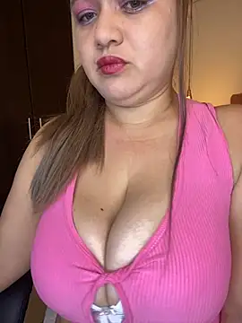 Miaa velvett online show from 12, 9, 2025