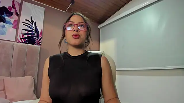 Karoline21 online show from 4, 10, 2025