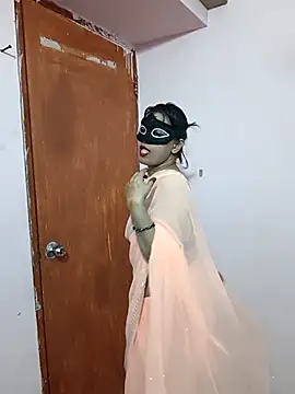 Snapshot of nice_touch9733 chatting on 8, 11, 2025 nice touch9733 online show from 8, 11, 2025