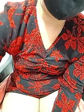 Snapshot of nice_touch9733 chatting on 14, 11, 2025 nice touch9733 online show from 14, 11, 2025