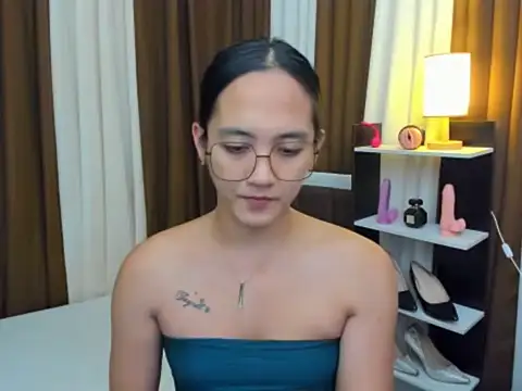 URHottestAngel online show from 26, 10, 2025