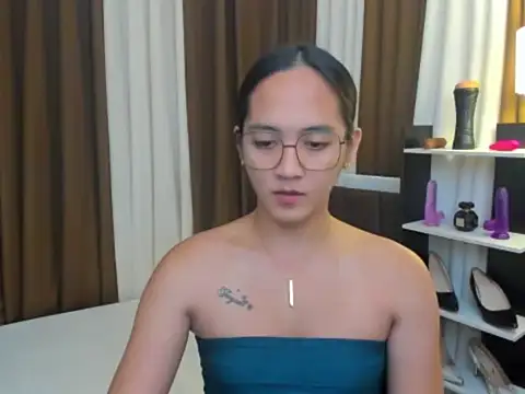 URHottestAngel online show from 4, 11, 2025