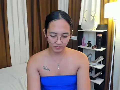 URHottestAngel online show from 19, 11, 2025