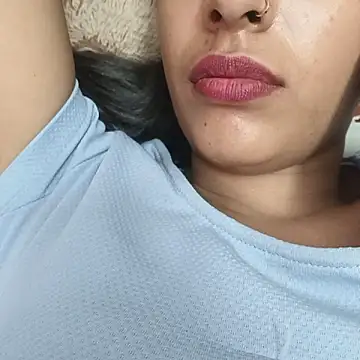 Snapshot of DesiSimran09 chatting on 31, 10, 2025 DesiSimran09 online show from 31, 10, 2025