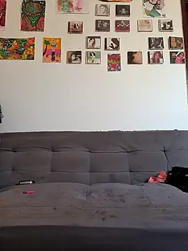 marixaballi online show from 5, 12, 2025