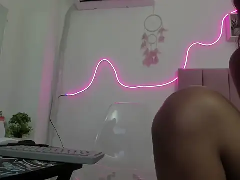 Meyparker online show from 28, 10, 2025