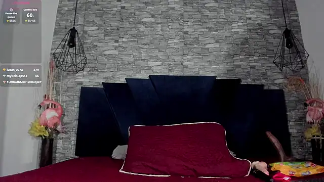 Emily Brown18 online show from 20, 11, 2025