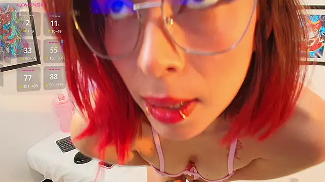 Snapshot of melissa_blazee chatting on 16, 12, 2025 melissa blazee online show from 16, 12, 2025