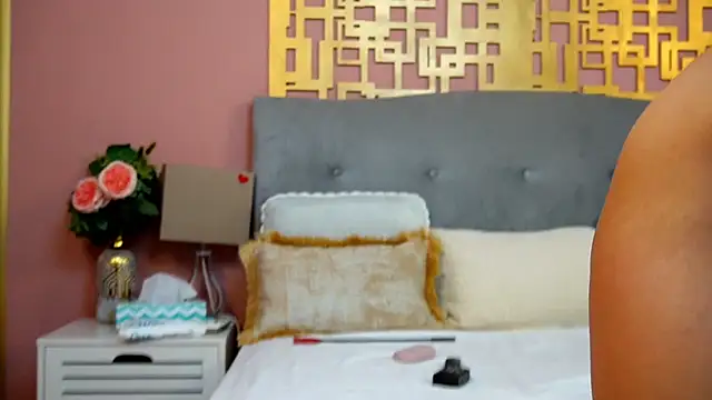 LaylaaDiamond online show from 18, 10, 2025