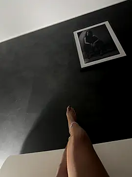 BabyLeopard online show from 10, 9, 2025