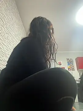 BabyLeopard online show from 24, 11, 2025