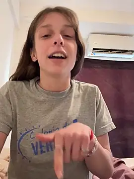 LittleJulietta online show from 9, 9, 2025