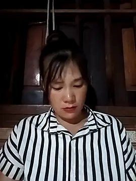 Snapshot of lai_tay chatting on 14, 10, 2025 lai tay online show from 14, 10, 2025