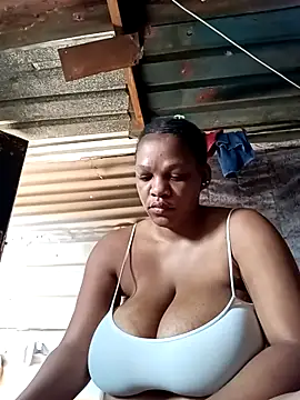 Snapshot of HappygalTheQueen chatting on 15, 10, 2025 HappygalTheQueen online show from 15, 10, 2025