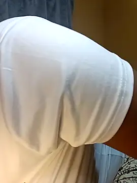 Snapshot of HappygalTheQueen chatting on 22, 11, 2025 HappygalTheQueen online show from 22, 11, 2025