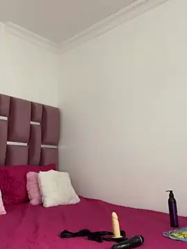 Sophia moons online show from 9, 10, 2025