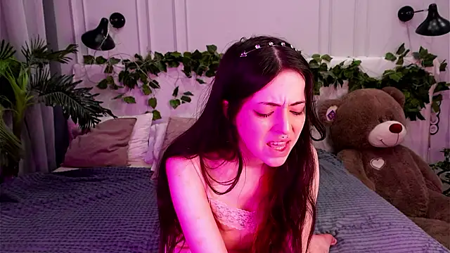 SoftAmora online show from 1, 2, 2026