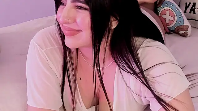 Camila Matinez  online show from 18, 10, 2025