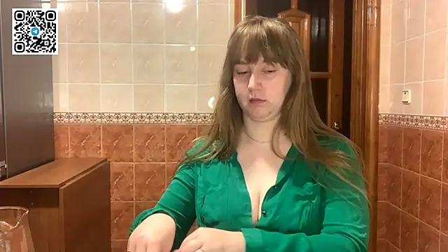 MaroonMoon  online show from 22, 10, 2025