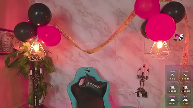 cristal herrera  online show from 1, 11, 2025