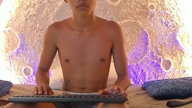 Snapshot of _Noah19 chatting on 14, 10, 2025 Noah19 online show from 14, 10, 2025