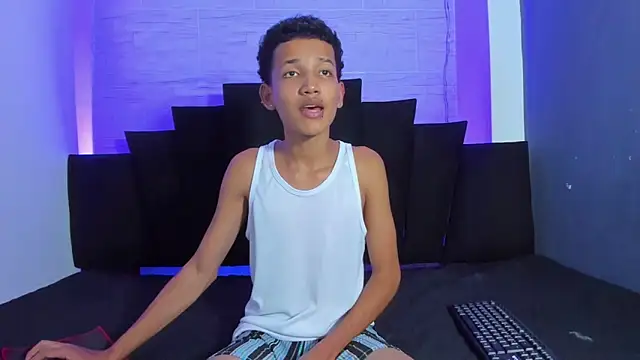 Snapshot of _Noah19 chatting on 12, 11, 2025 Noah19 online show from 12, 11, 2025