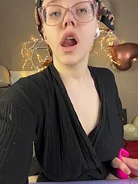 Snapshot of PollyVinice chatting on 18, 2, 2026 PollyVinice online show from 18, 2, 2026