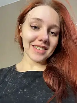 Snapshot of PollyVinice chatting on 8, 3, 2026 PollyVinice online show from 8, 3, 2026