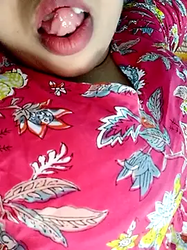 SpicyLaila007 online show from 18, 9, 2025