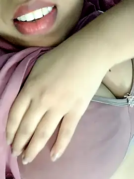 SpicyLaila007 online show from 3, 10, 2025