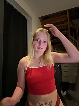 DieBlondeHannah online show from 8, 9, 2025