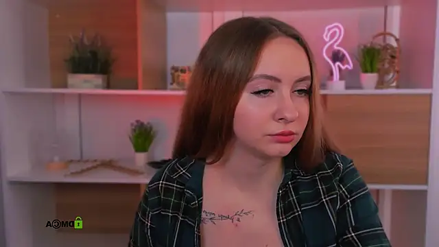 Snapshot of mila_glow1 chatting on 12, 10, 2025 mila glow1 online show from 12, 10, 2025