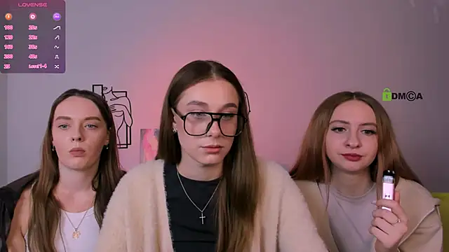 Snapshot of mila_glow1 chatting on 14, 10, 2025 mila glow1 online show from 14, 10, 2025