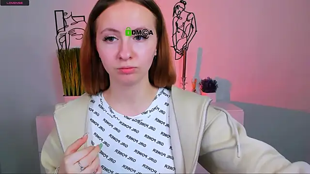 Snapshot of mila_glow1 chatting on 18, 10, 2025 mila glow1 online show from 18, 10, 2025